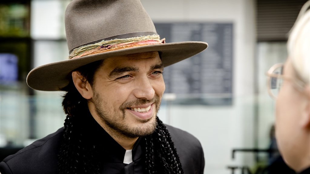 Waylon brengt Zwarte Piet-discussie tot een einde