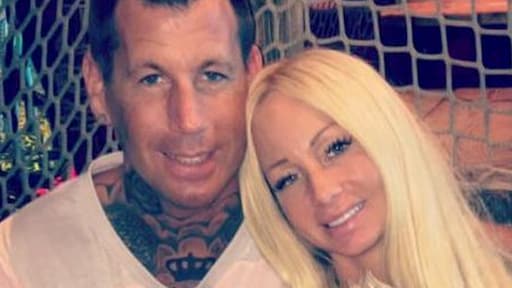 Ex-liefje Barbie wil meedoen aan Expeditie Robinson