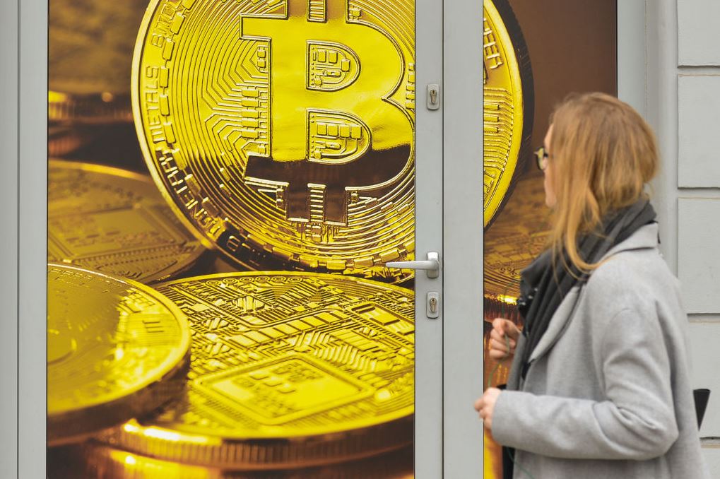 Bitcoin spuit weer omhoog dankzij Amazon en Elon Musk