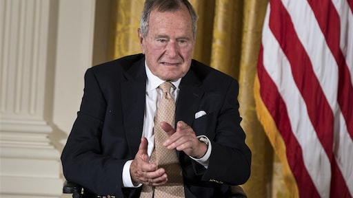 Premier Rutte eert 'wijze oorlogsheld' George Bush senior