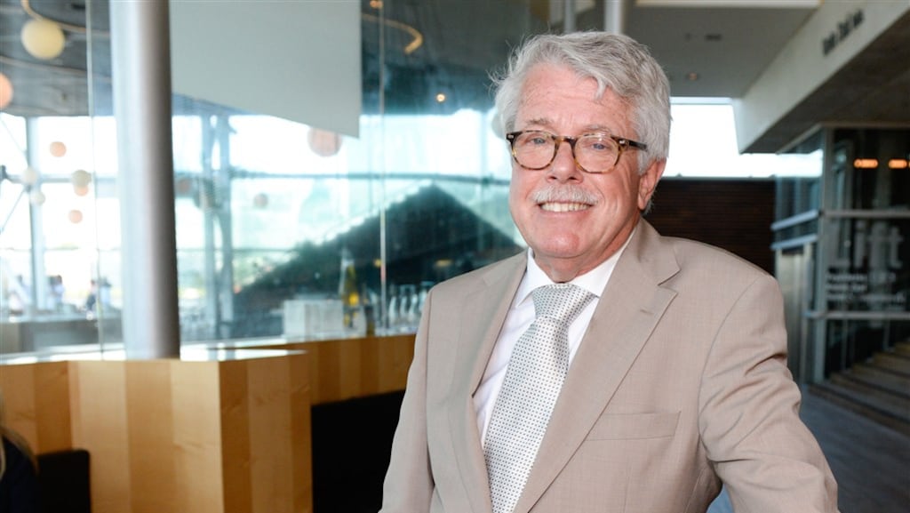 Stel bootst seksgeluiden na in Mr. Frank Visser doet uitspraak