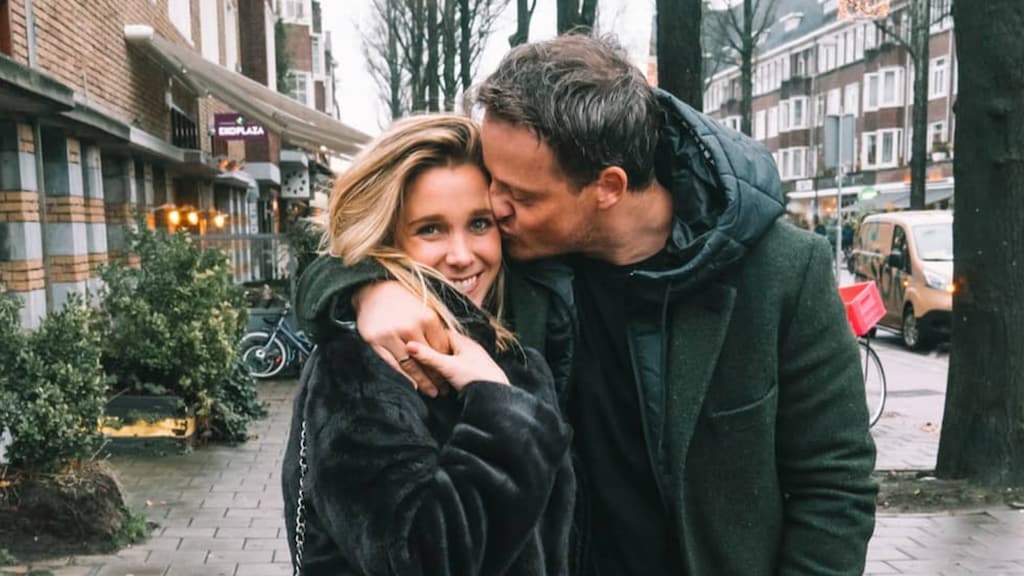 Ellen Hoog verklapt het geslacht van haar eerste kindje