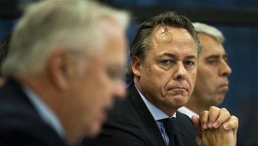 Deemoedige ING-topman Hamers door het stof in de Kamer