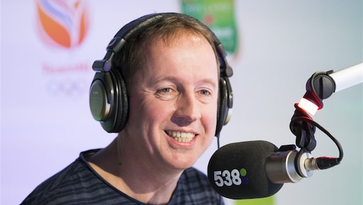 Edwin Evers in tranen door emotioneel afscheidslied