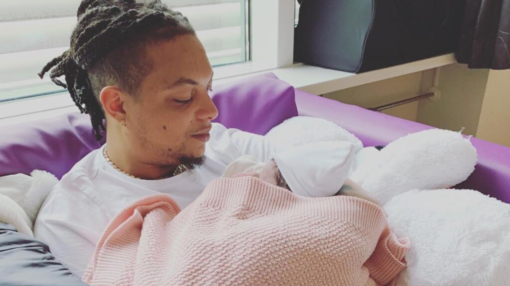 Ronnie Flex vader geworden van dochtertje