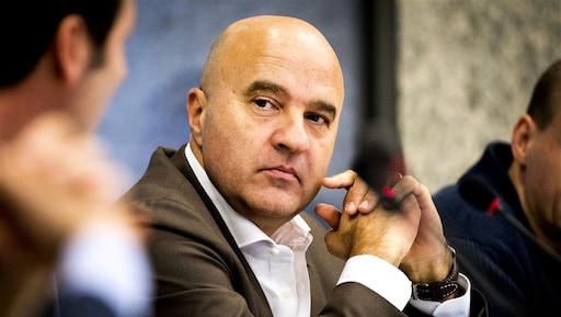 Interpol wijst arrestatiebevel John van den Heuvel af