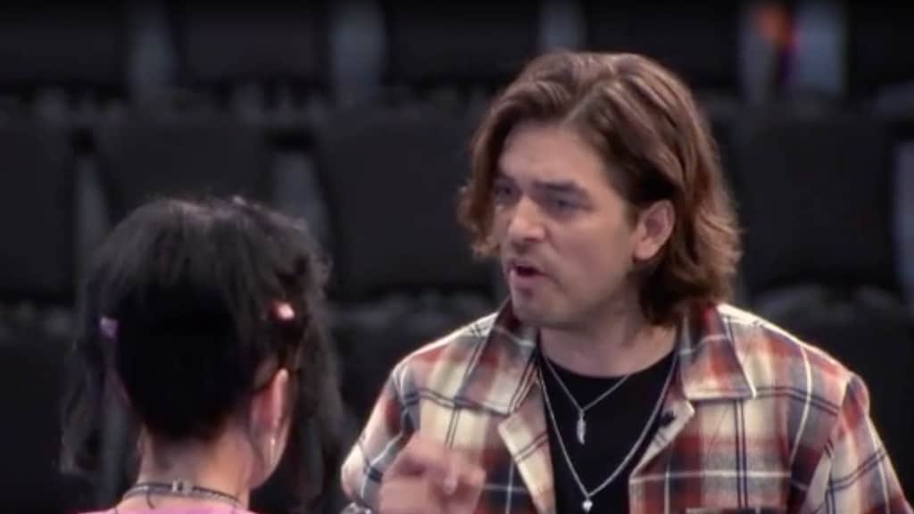 Waylon schiet uit zijn slof in The voice of Holland