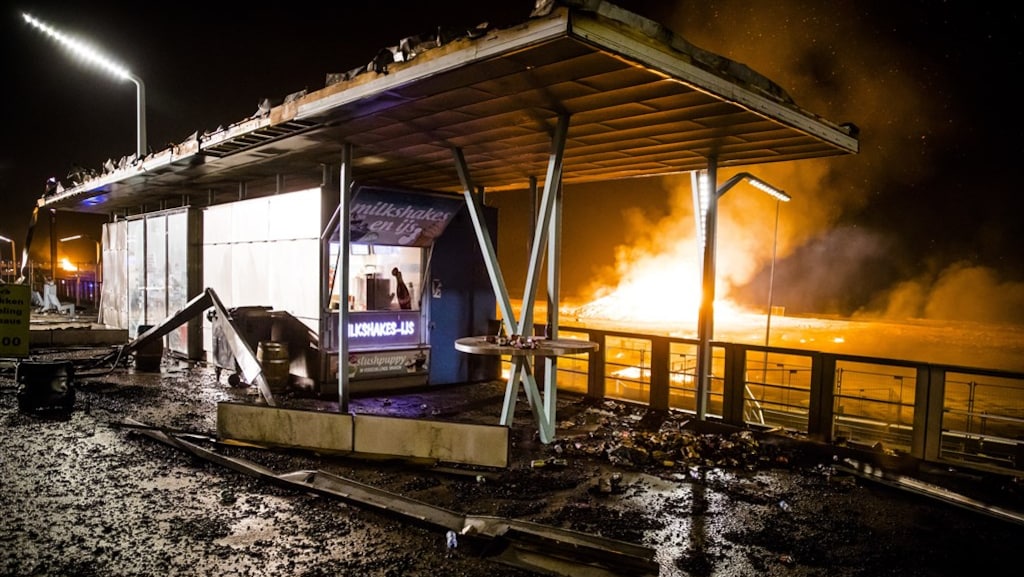 Schade op de Boulevard van Scheveningen.