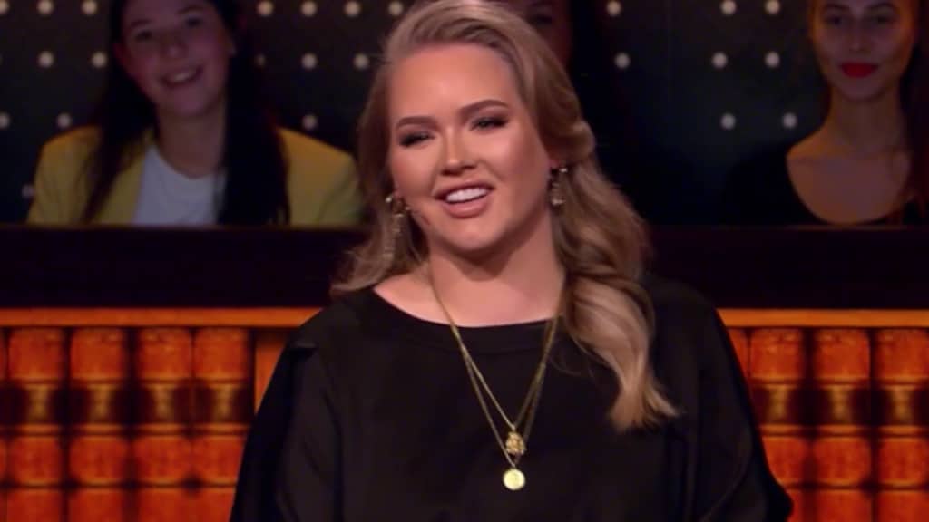 Twitter smult van NikkieTutorials in Weet Ik Veel