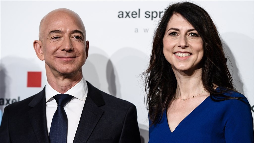 Jeff Bezos blijft de rijkste man ter wereld; ex-vrouw MacKenzie krijgt 35 miljard