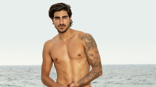 EOTB-Renan zet bizarre tattoo als aandenken