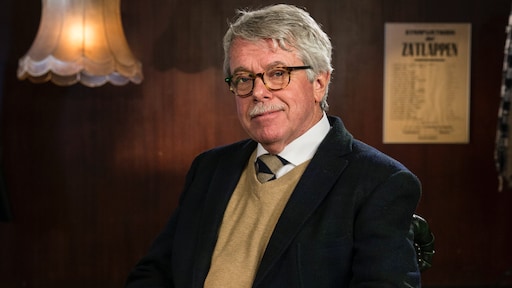 Buurman gooit met poep in bizarre aflevering Mr. Frank Visser