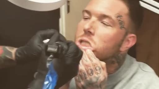 Helemaal loco! EOTB-Brody neemt gestoorde nieuwe tattoo