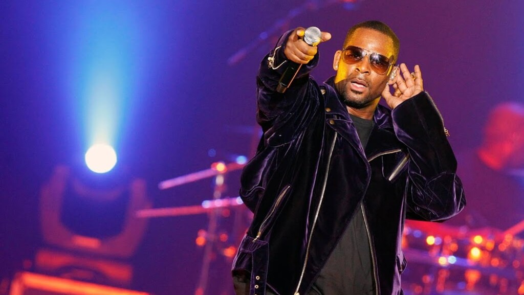 R. Kelly liet dames een geheimhouding tekenen