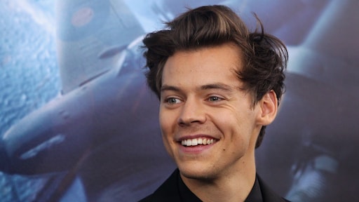 Fan laat Harry Styles op haar gezicht tatoeëren