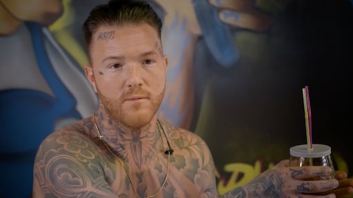 EOTB-Brody geeft toe dat hij typetjes speelde