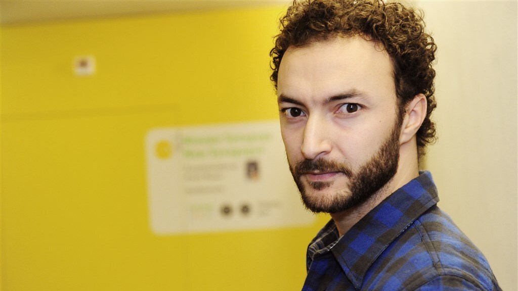 Tirza-acteur Nasrdin Dchar gaat bruidspaar trouwen