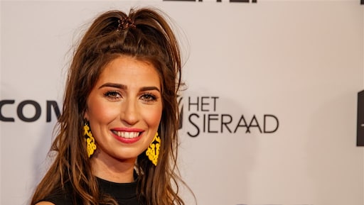 Hoogzwangere Xelly Cabau flauwgevallen