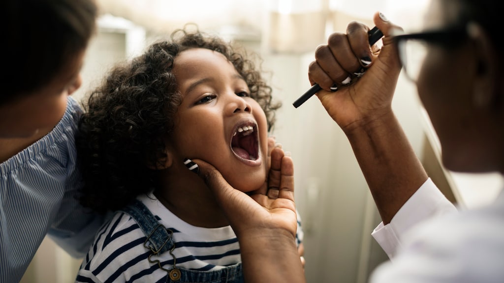Artsen: 'Knoopcelbatterijen levensgevaarlijk voor kinderen'