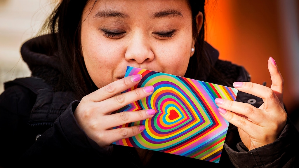 Wat te doen met Valentijnsdag: 'Praat over blauwtjes, en serieuze thema's'