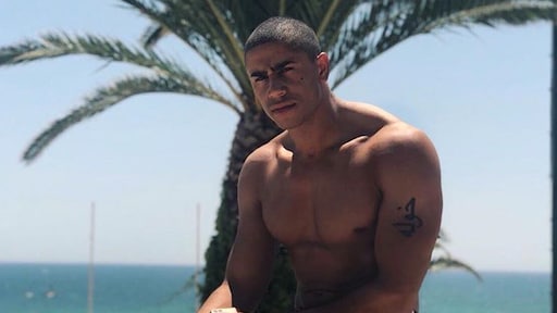 Busted! Mezdi verklapt de lengte van zijn 'wapen'