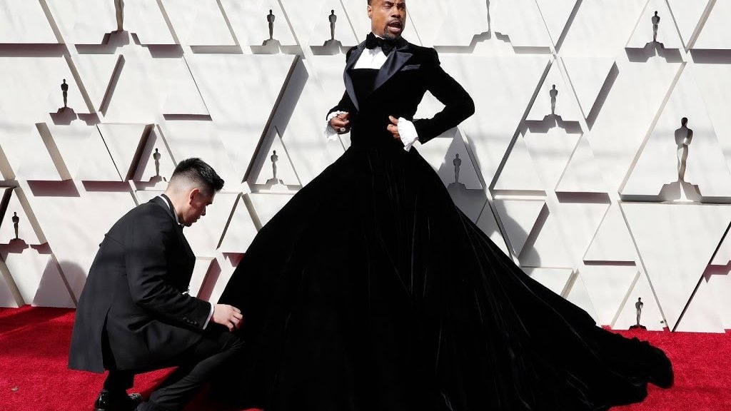 Billy Porter steelt de show op rode lopers Oscars