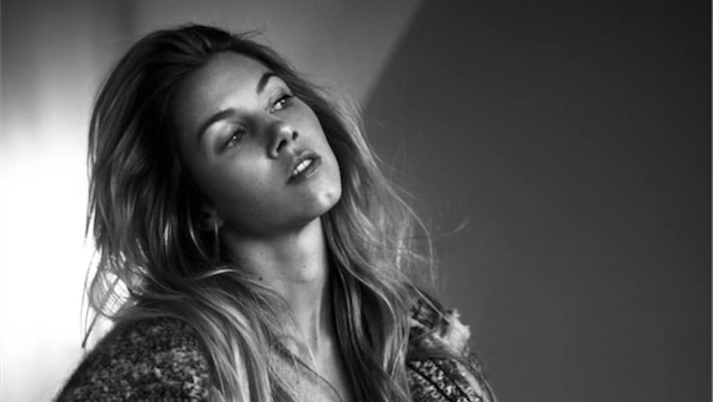 Wauw: Anouk Hoogendijk schittert op pikante foto's