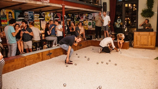 Bier en échte ballen: horeca zet in op jeu de boules en ping pong