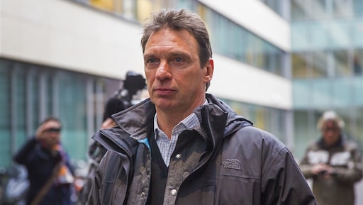 Advocaat: 'Vraag is of Holleeder fit genoeg is voor EBI na operatie'