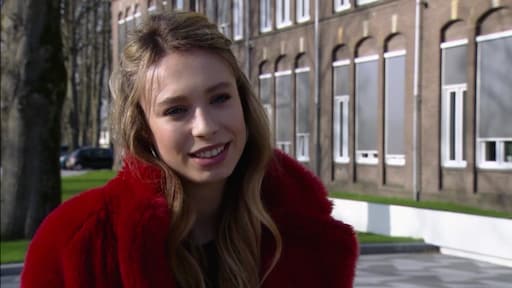 Loiza Lamers emotioneel tijdens opnames