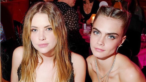 Cara Delevingne en Ashley Benson zijn officieel een setje