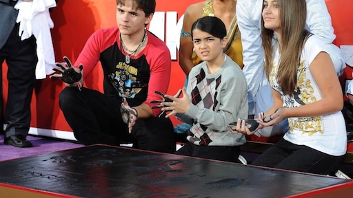 Kinderen Michael Jackson overwegen aanklacht