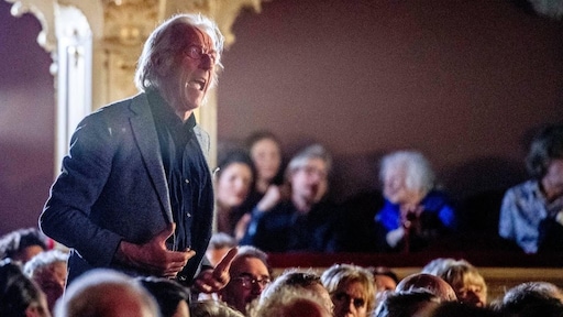 Freek de Jonge verstoort Boekenbal