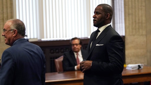 R.Kelly vraagt rechter om uitzondering, zodat hij kan blijven werken