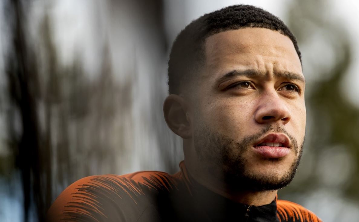 Memphis Depay biedt excuses aan na rijden onder invloed: 'Fout gemaakt'