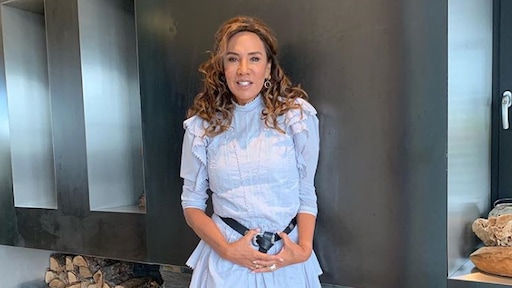 Patty Brard pronkt met haar slanke figuur