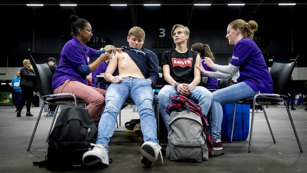 Amerikaanse stad weert niet-gevaccineerden