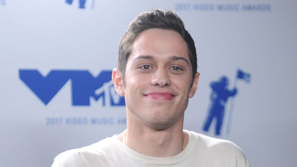 Vriendin Pete Davidson verrast door aandacht relatie