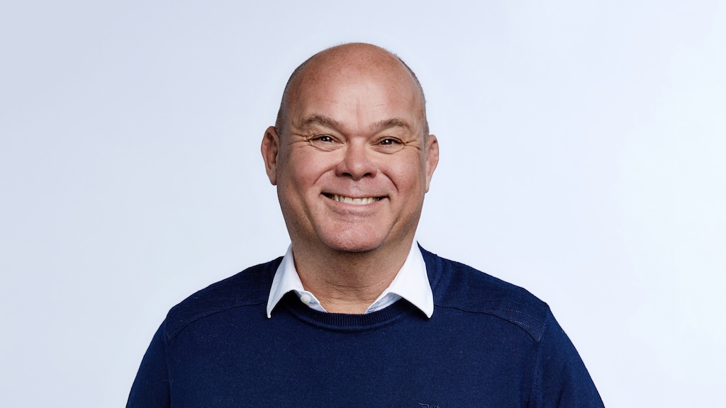 Paul de Leeuw roept om binnen te blijven voor ouderen