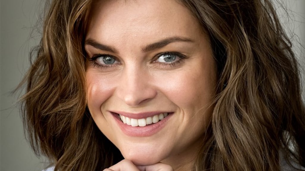 Miljuschka ruilt seks in voor puisten uitknijpen