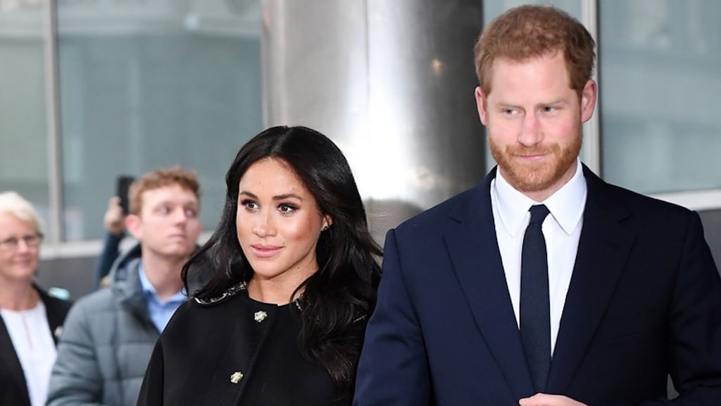 Man doet Twitter in de ban na 'diefstal' Harry en Meghan