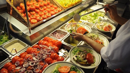 Meer meldingen voedselvergiftiging, minder vaak boetes