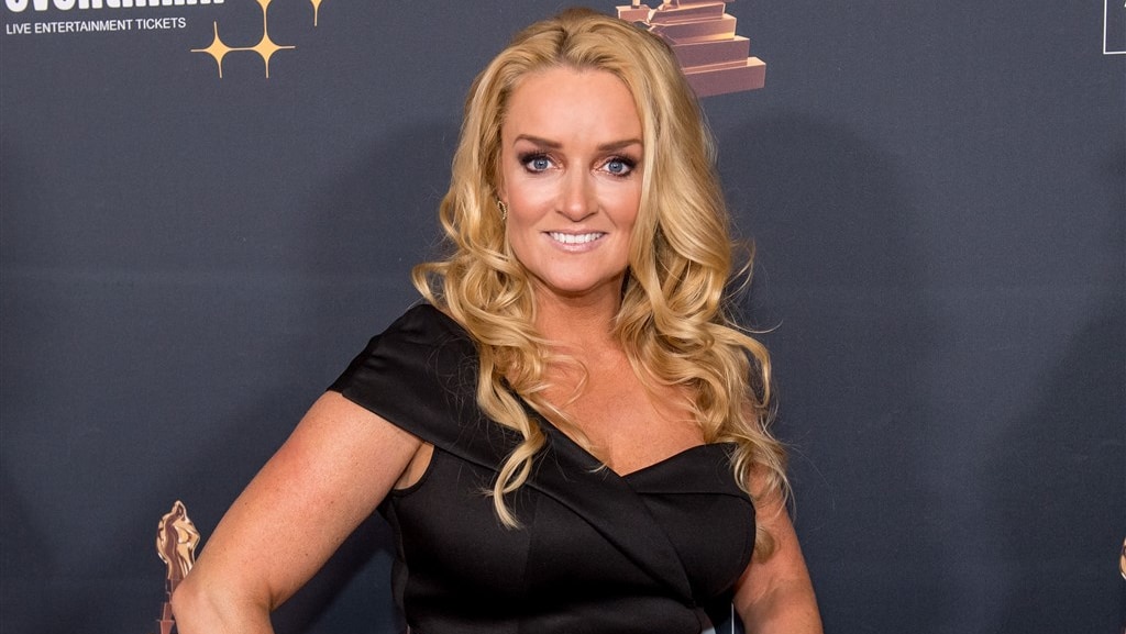 Verjaardag Samantha Steenwijk begint behoorlijk pijnlijk