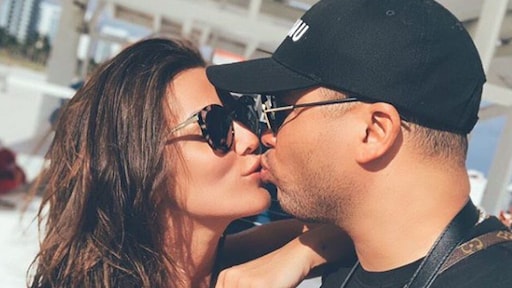 Man Laura Ponticorvo onder het mes voor sixpack