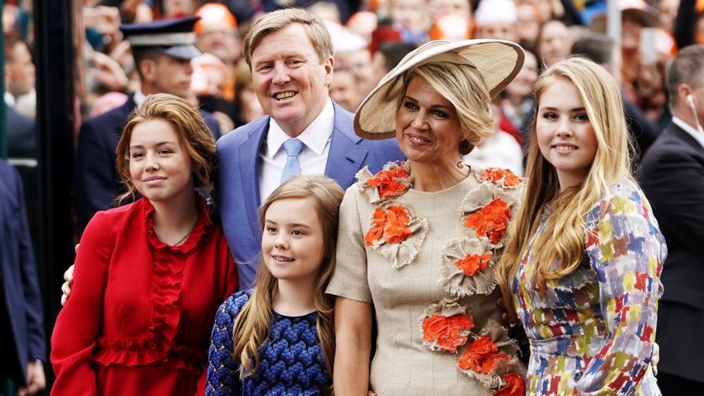 Koning Willem-Alexander: ‘Ben onwijs trots op mijn dochters’