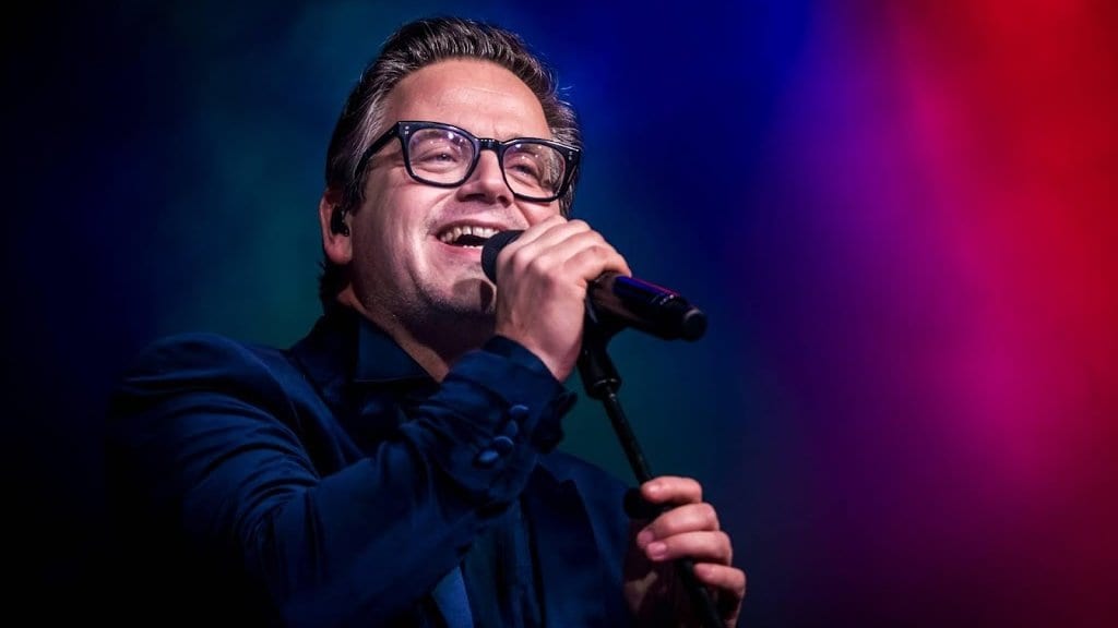 Guus Meeuwis 'ondersteboven' van optreden in Sydney