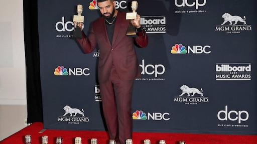 Drake haalt record aantal Billboard Awards