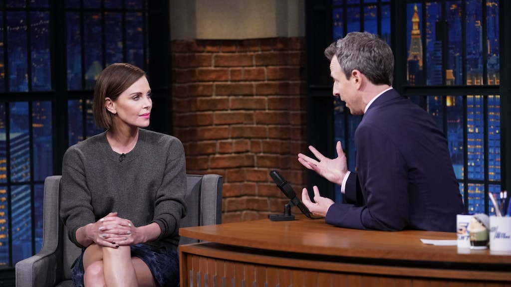 Charlize Theron belandde in ziekenhuis door te hard lachen