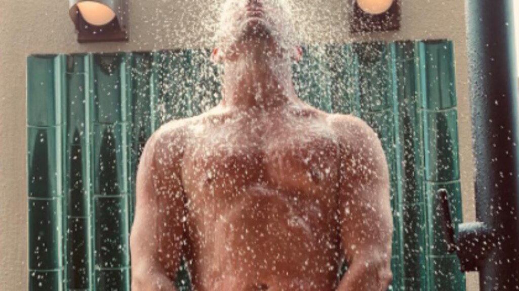 NSFW! Channing Tatum poedeltjenaakt op Instagram