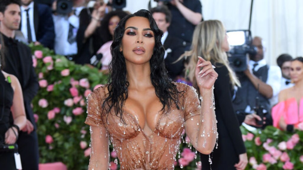 Kim Kardashian krijgt kritiek op figuur